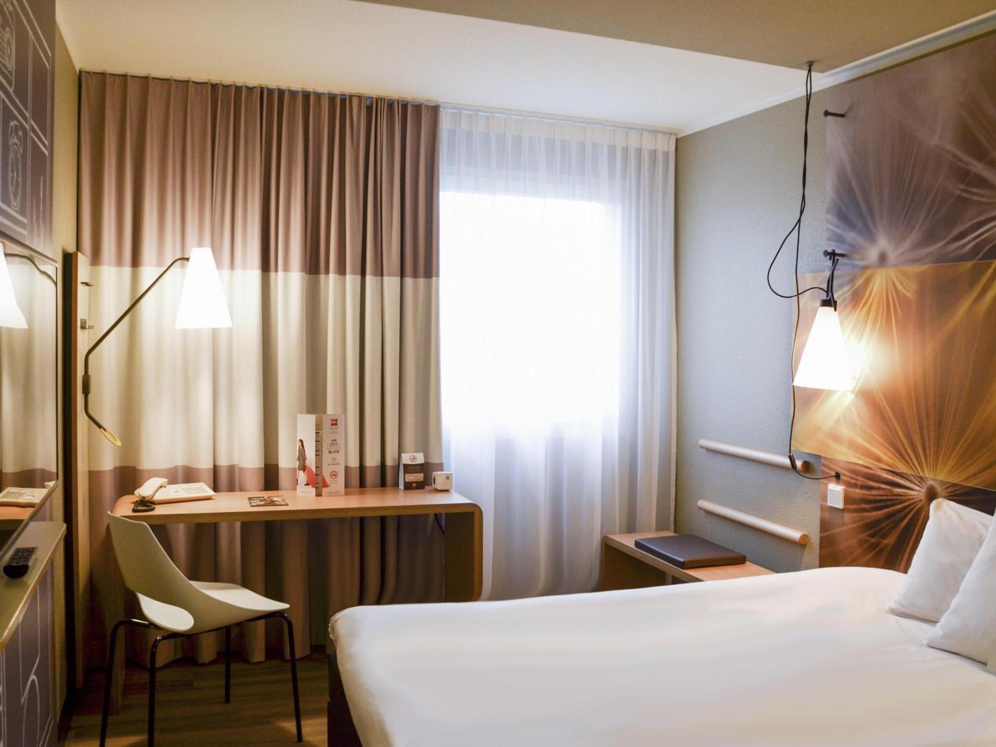 Standard Double or Twin Room,1742601776:JPEG